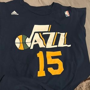 Adidas Shirt Jersey Size Large Utah Jazz #15 Derrick Favors. Short sleeve Tee